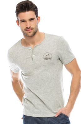Back Logo Henley