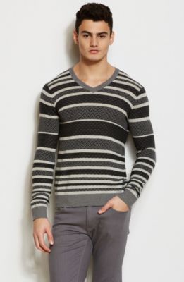 Micro Pattern Striped V-Neck
