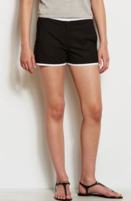 Contrast Ottoman Short