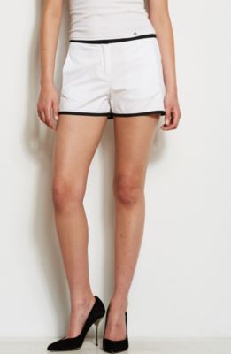 Contrast Ottoman Short
